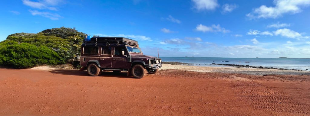 Land Rover Defender drive from Sydney to Cape York. Camper van hire.